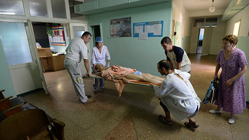‘Ca bệnh hóc búa’ của bác sĩ tại Đông Ukraine ảnh 1